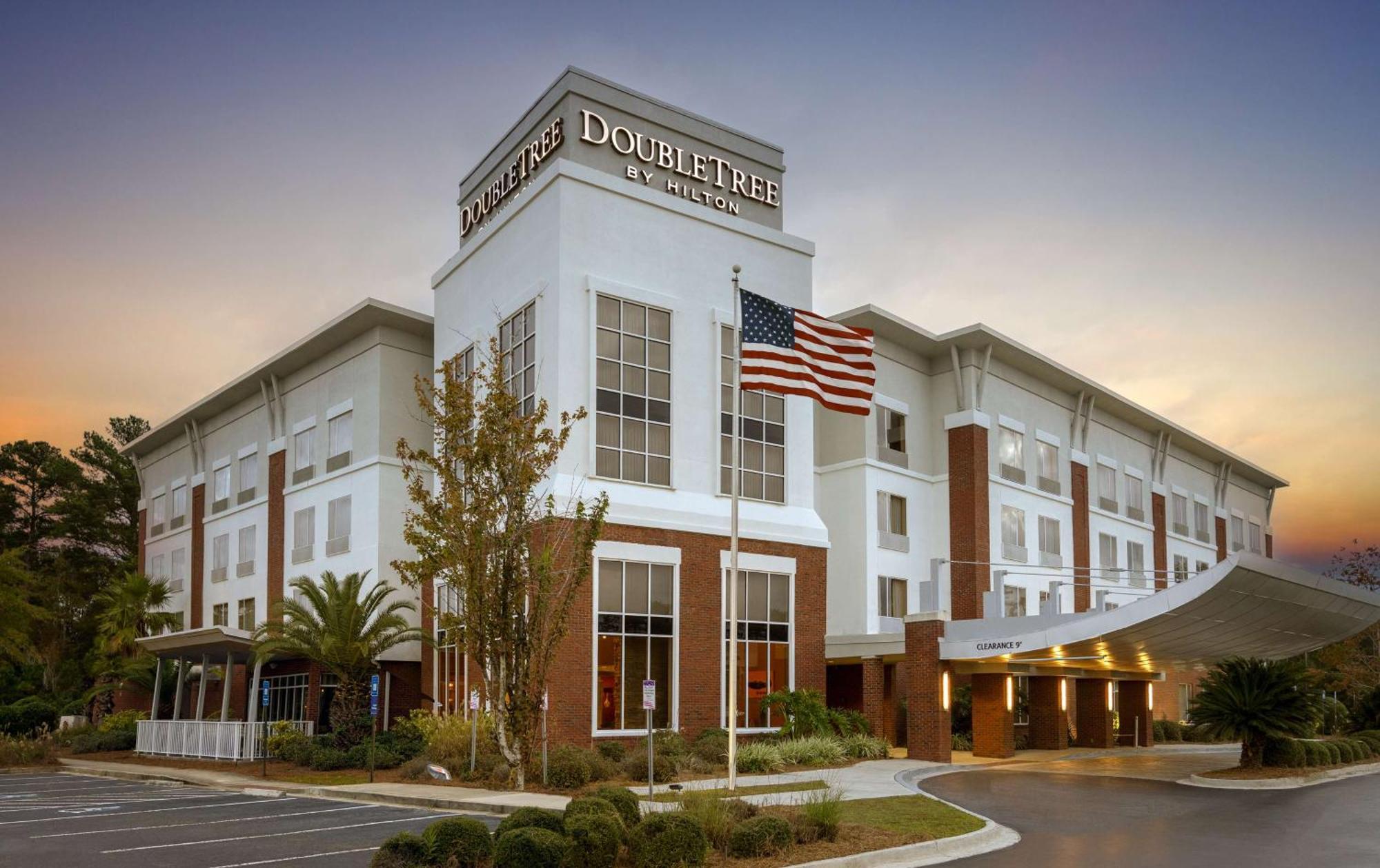 Doubletree By Hilton Hotel Savannah Airport Exterior photo